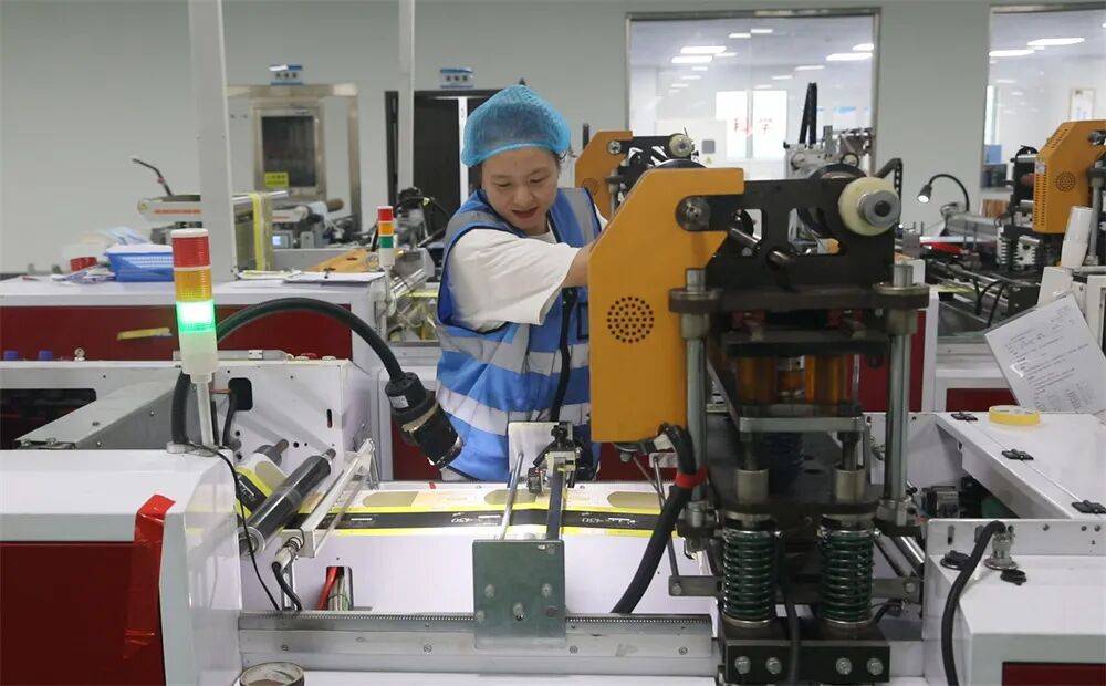 纸尿裤、医用材料领域的“隐形冠军”EVO视讯铜梁和泰润佳：卫生巾、