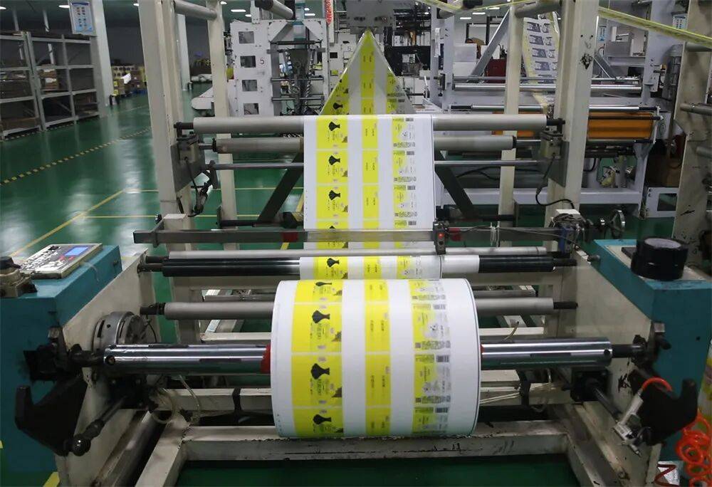 纸尿裤、医用材料领域的“隐形冠军”EVO视讯铜梁和泰润佳:卫生巾、(图3) 纸尿裤、医用材料领域的“隐形冠军”EVO视讯铜梁和泰润佳:卫生巾、(图3)